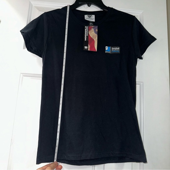 NWT Goodwill Employee Short Sleeve T Shirt | Goodwill Southern California - Picture 6 of 7